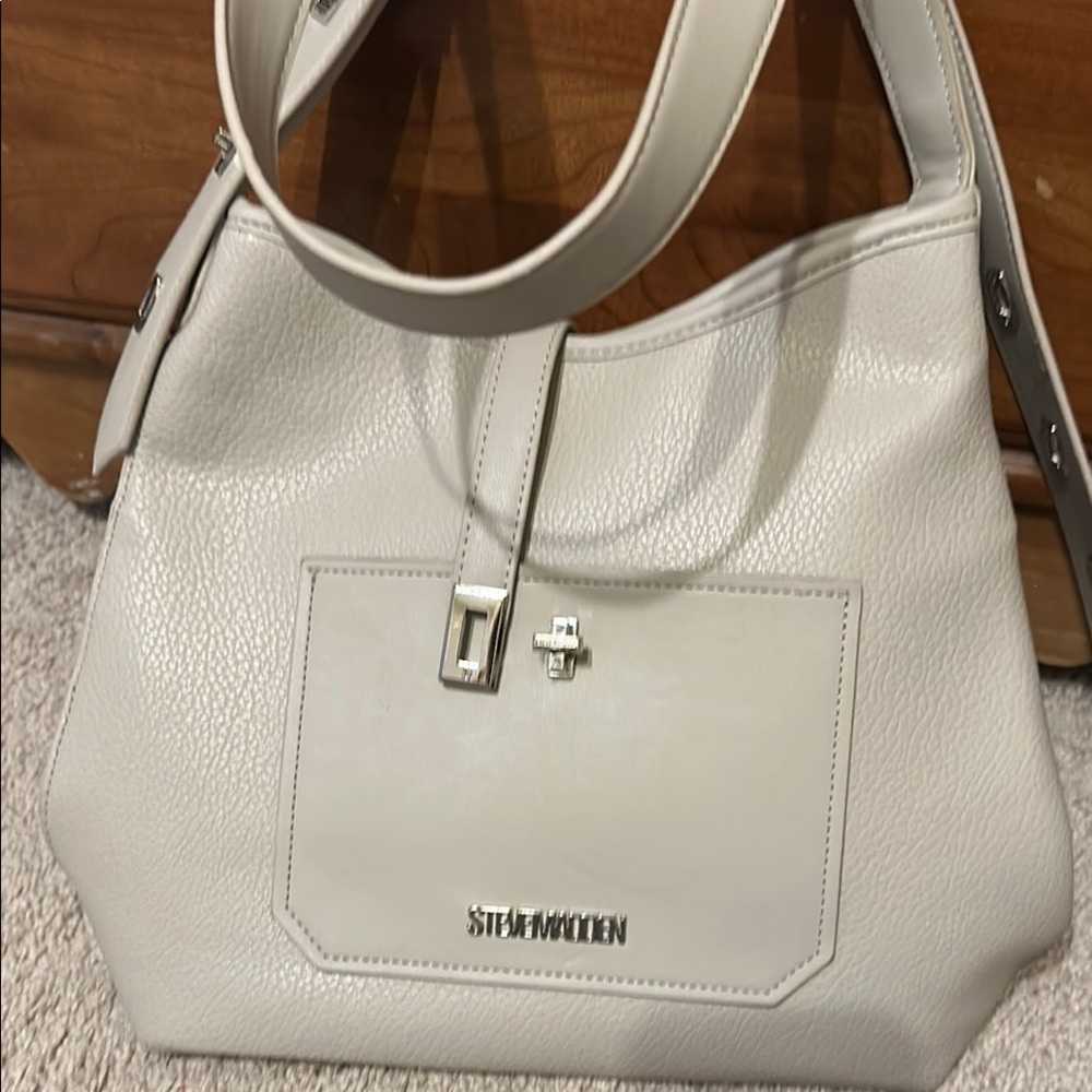 Steve Madden Cream Shoulder Bag with Minimalist Design